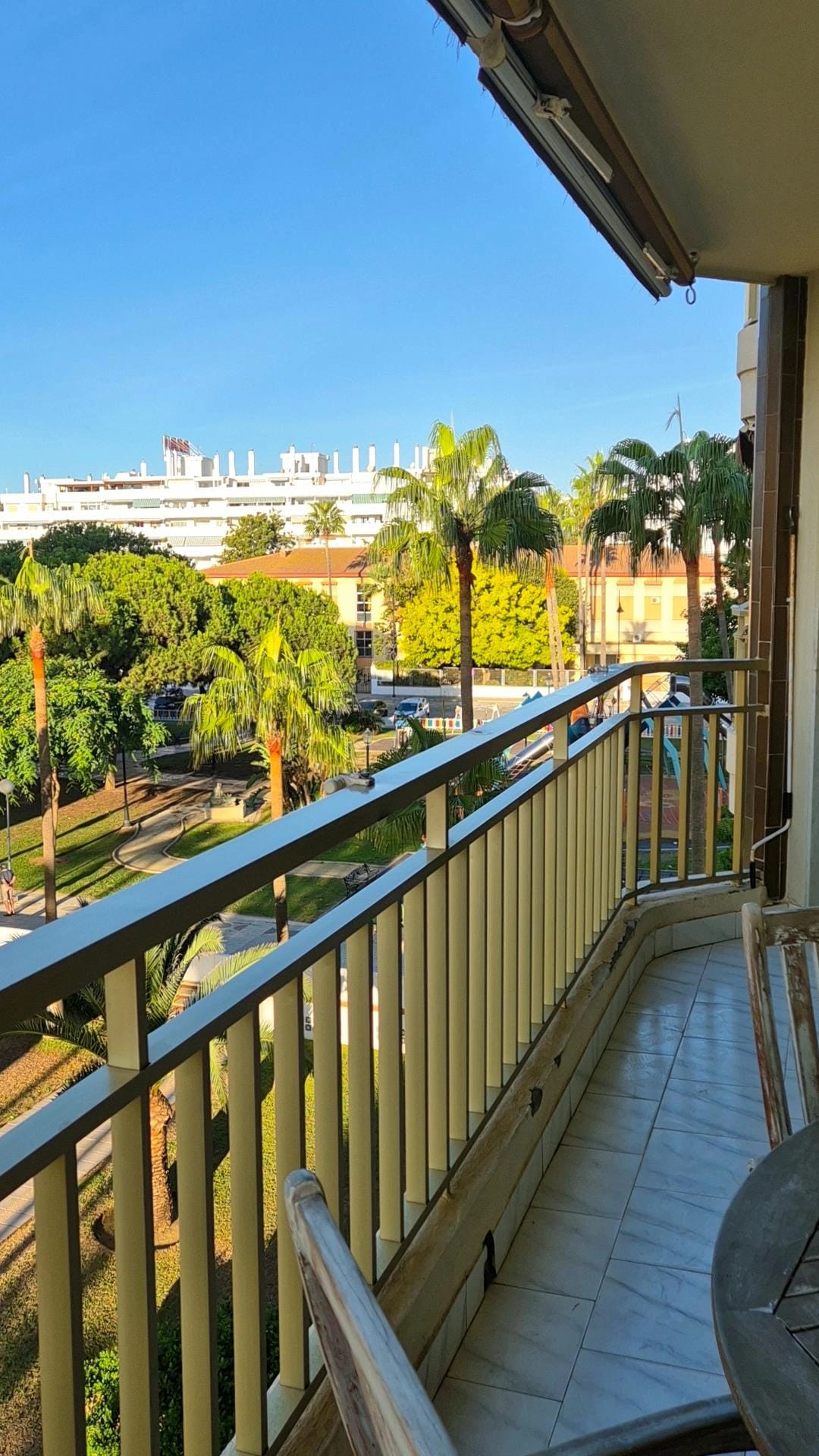 Se vende Apartamento Planta Media de 2 dormitorios en Costa Del Sol, Málaga, España
