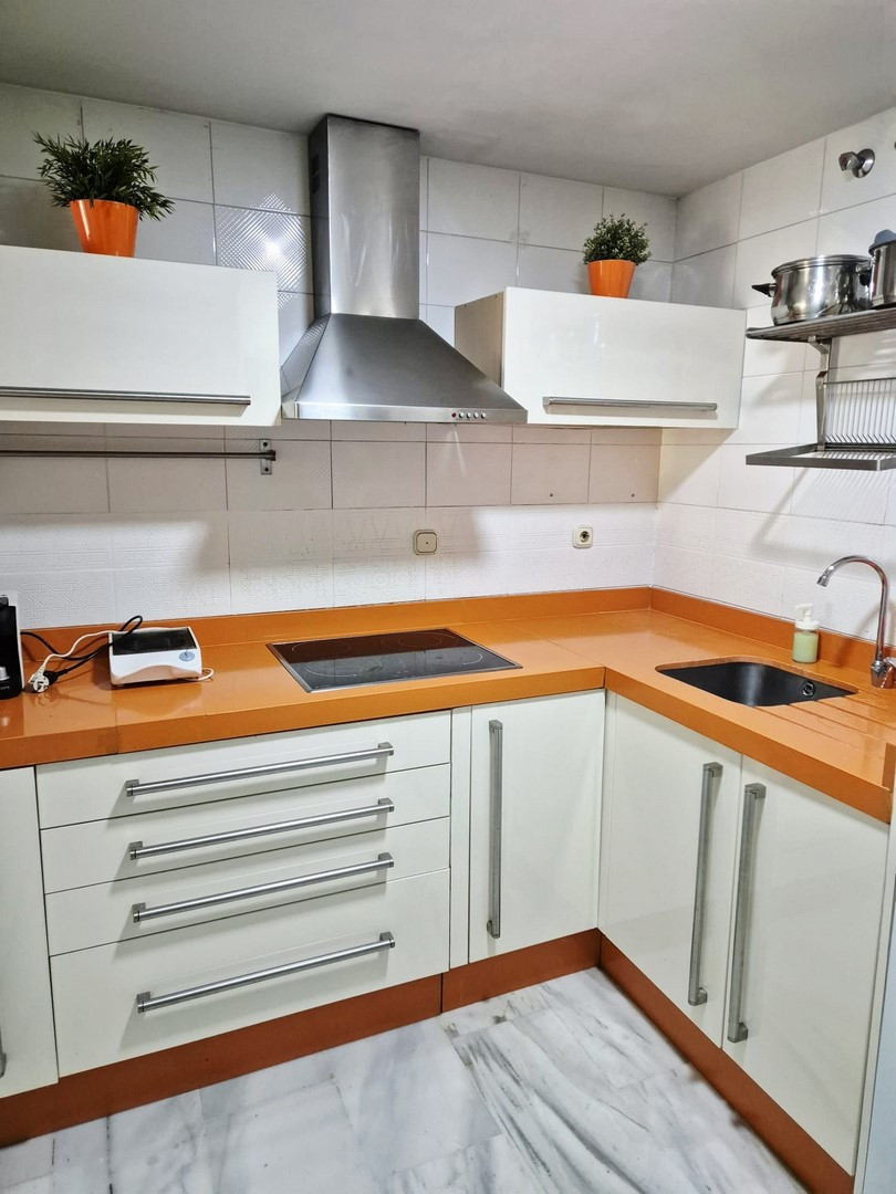 Se vende Apartamento Planta Media de 2 dormitorios en Costa Del Sol, Málaga, España