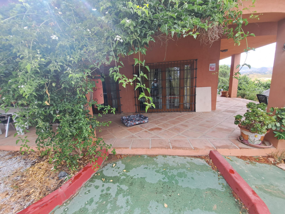 4 Bed Townhouse for sale in Entrerrios Costa Del Sol, Málaga, Spain
