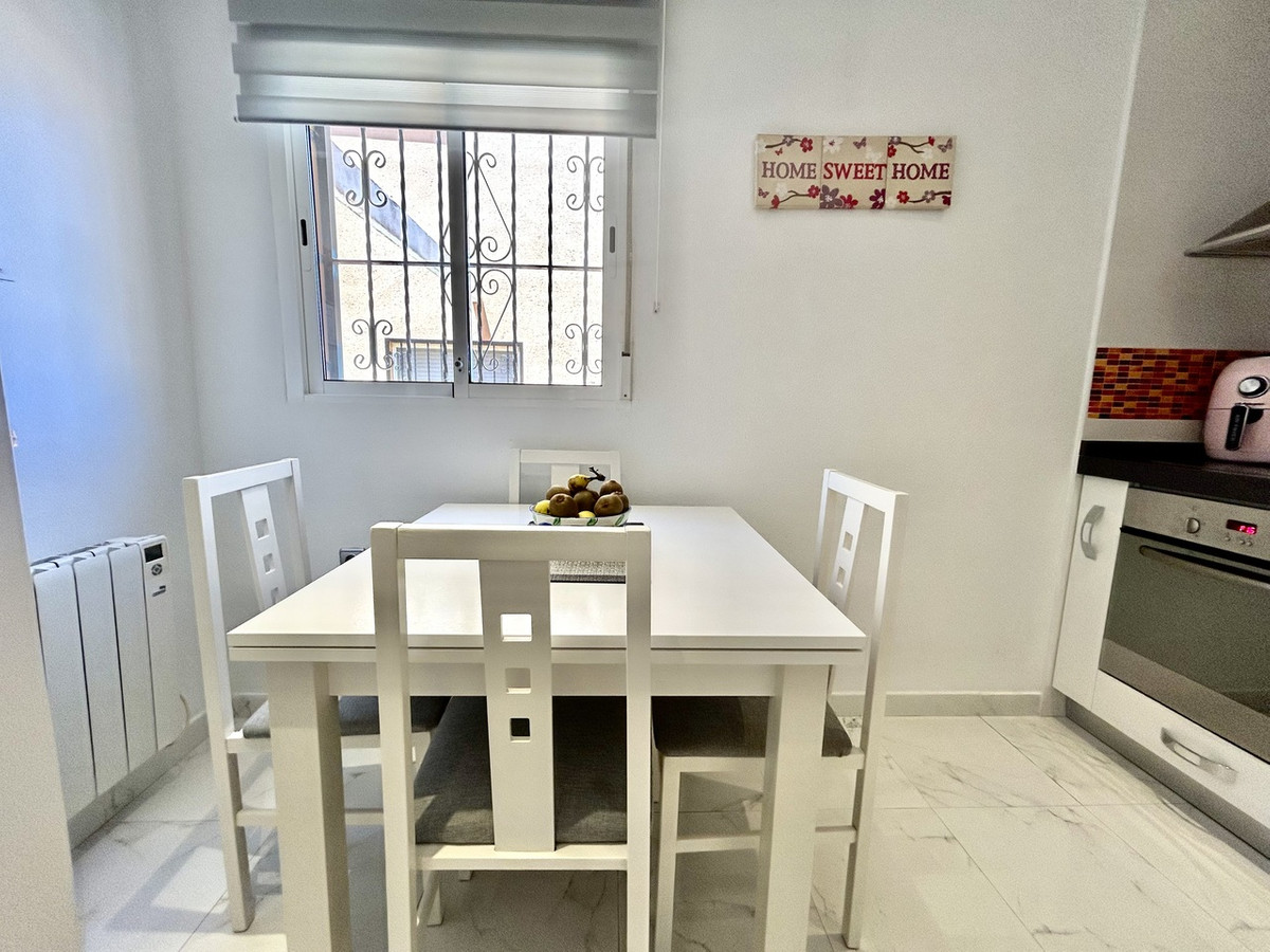 Se vende Villa - Chalet de 3 dormitorios en Costa Blanca, Alicante, España