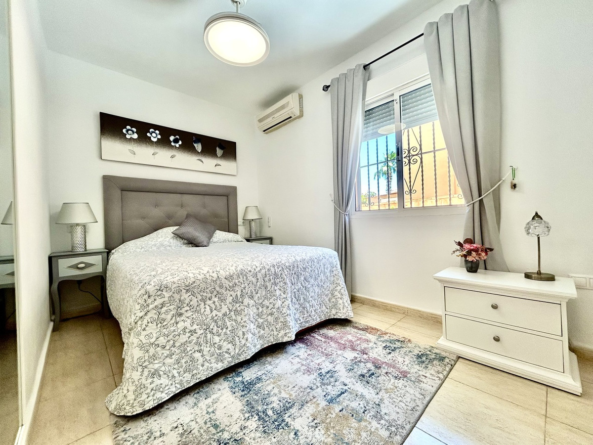 Se vende Villa - Chalet de 3 dormitorios en Costa Blanca, Alicante, España