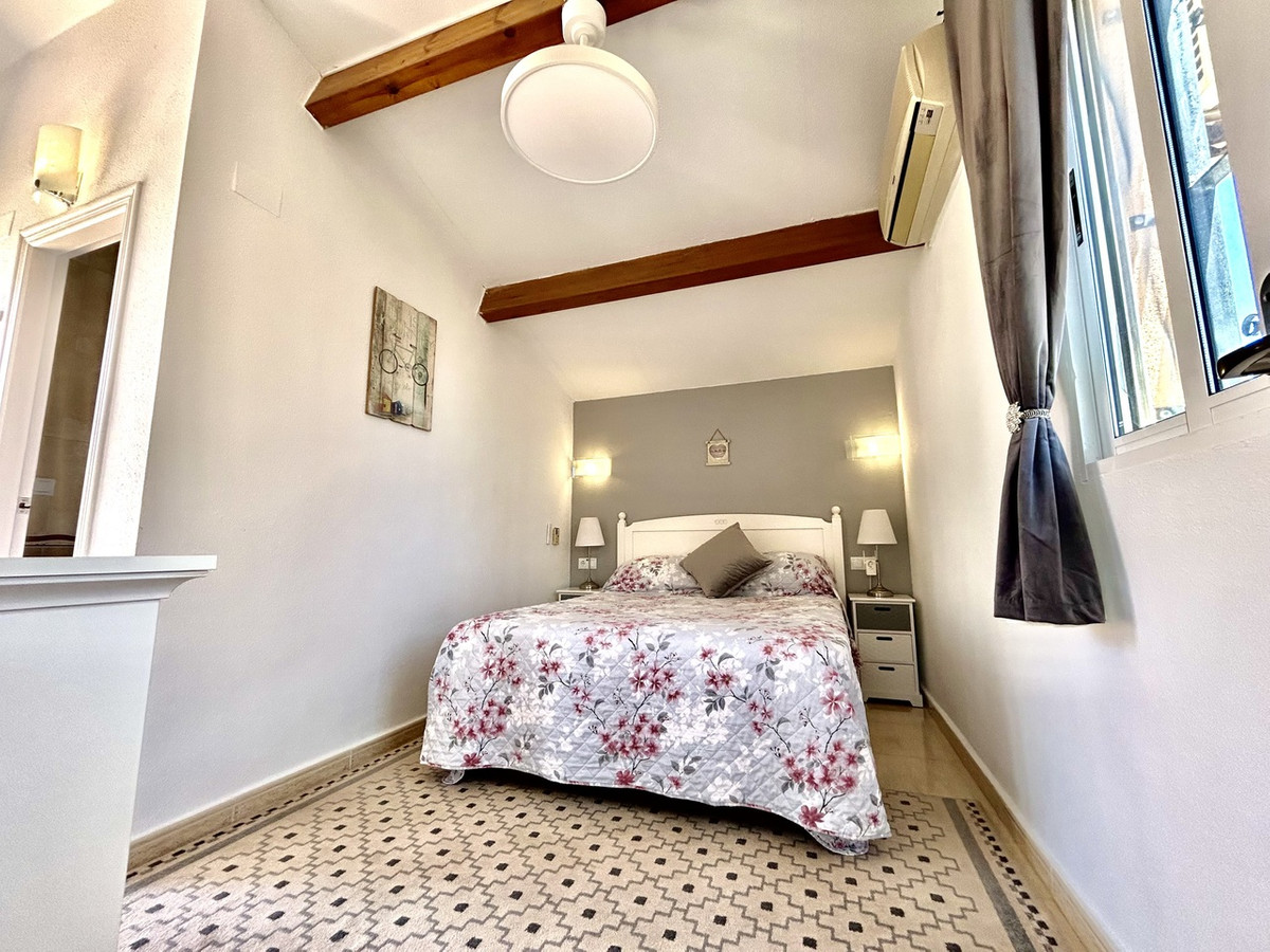 Se vende Villa - Chalet de 3 dormitorios en Costa Blanca, Alicante, España
