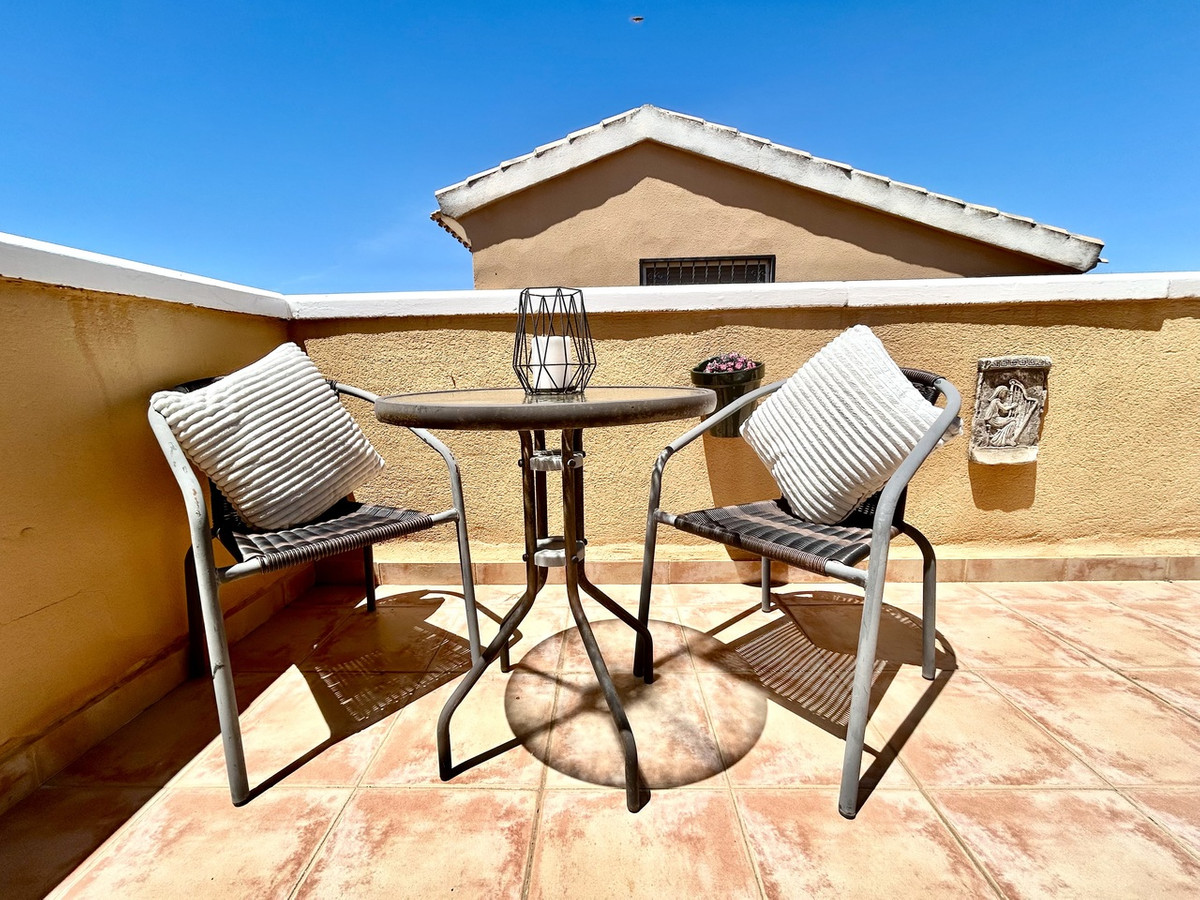 Se vende Villa - Chalet de 3 dormitorios en Costa Blanca, Alicante, España