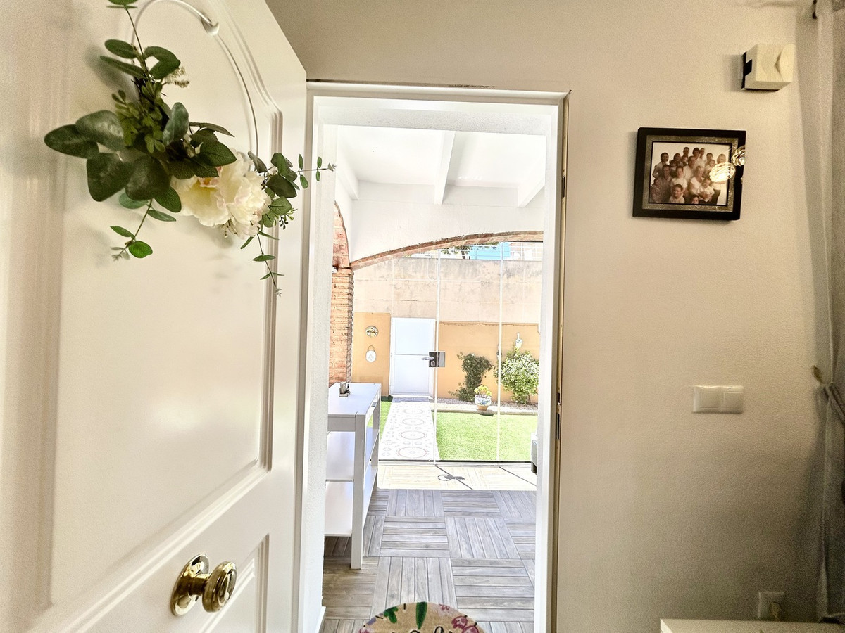Se vende Villa - Chalet de 3 dormitorios en Costa Blanca, Alicante, España