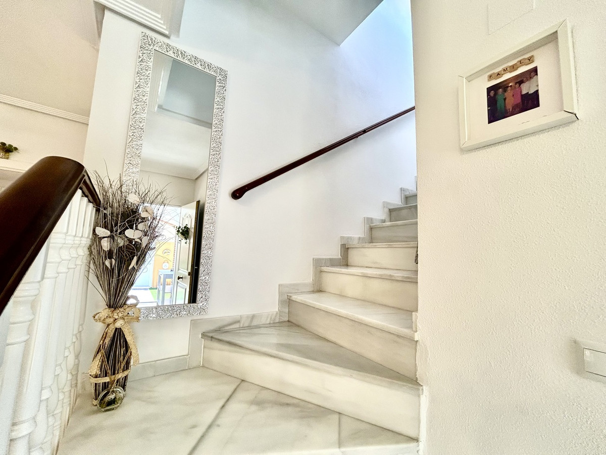Se vende Villa - Chalet de 3 dormitorios en Costa Blanca, Alicante, España