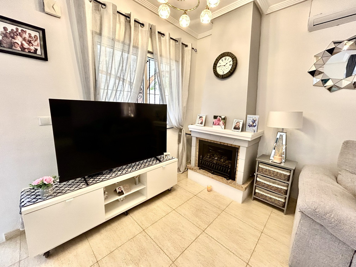 Se vende Villa - Chalet de 3 dormitorios en Costa Blanca, Alicante, España