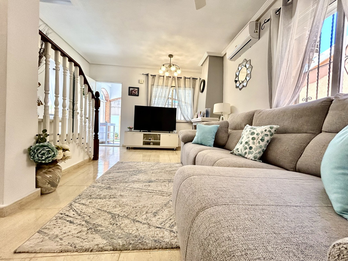 Se vende Villa - Chalet de 3 dormitorios en Costa Blanca, Alicante, España