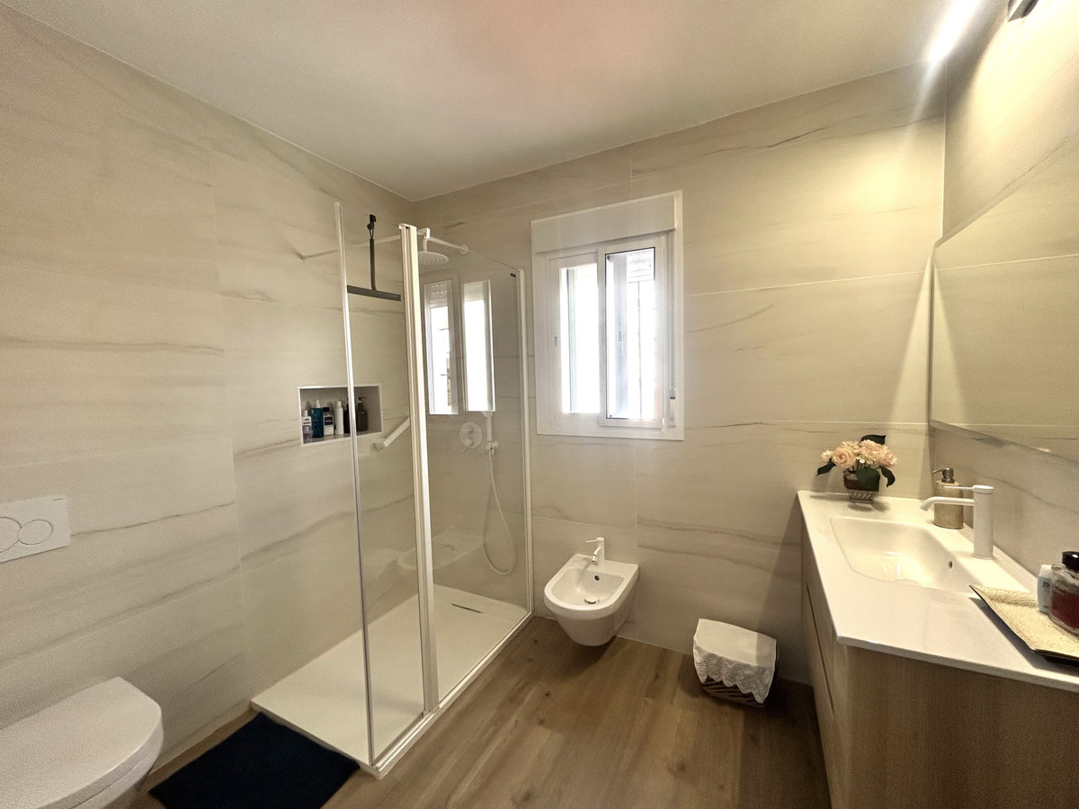 Se vende Adosada de 4 dormitorios en Costa Del Sol, Málaga, España