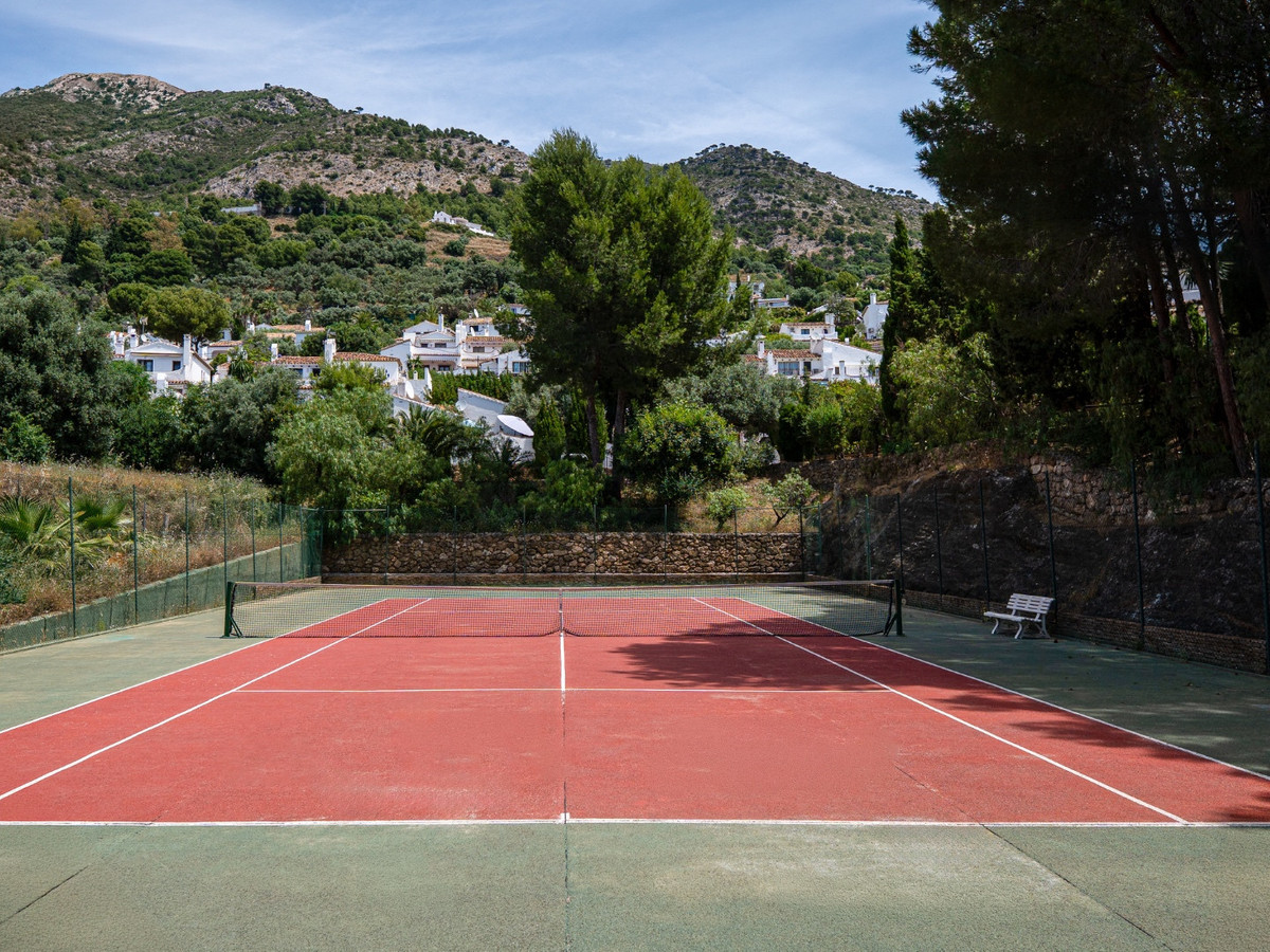 4 Bed Townhouse for sale in Mijas Costa Del Sol, Málaga, Spain