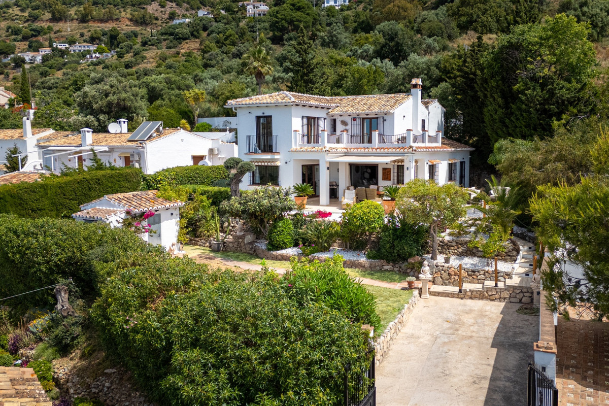 4 Bed Townhouse for sale in Mijas Costa Del Sol, Málaga, Spain