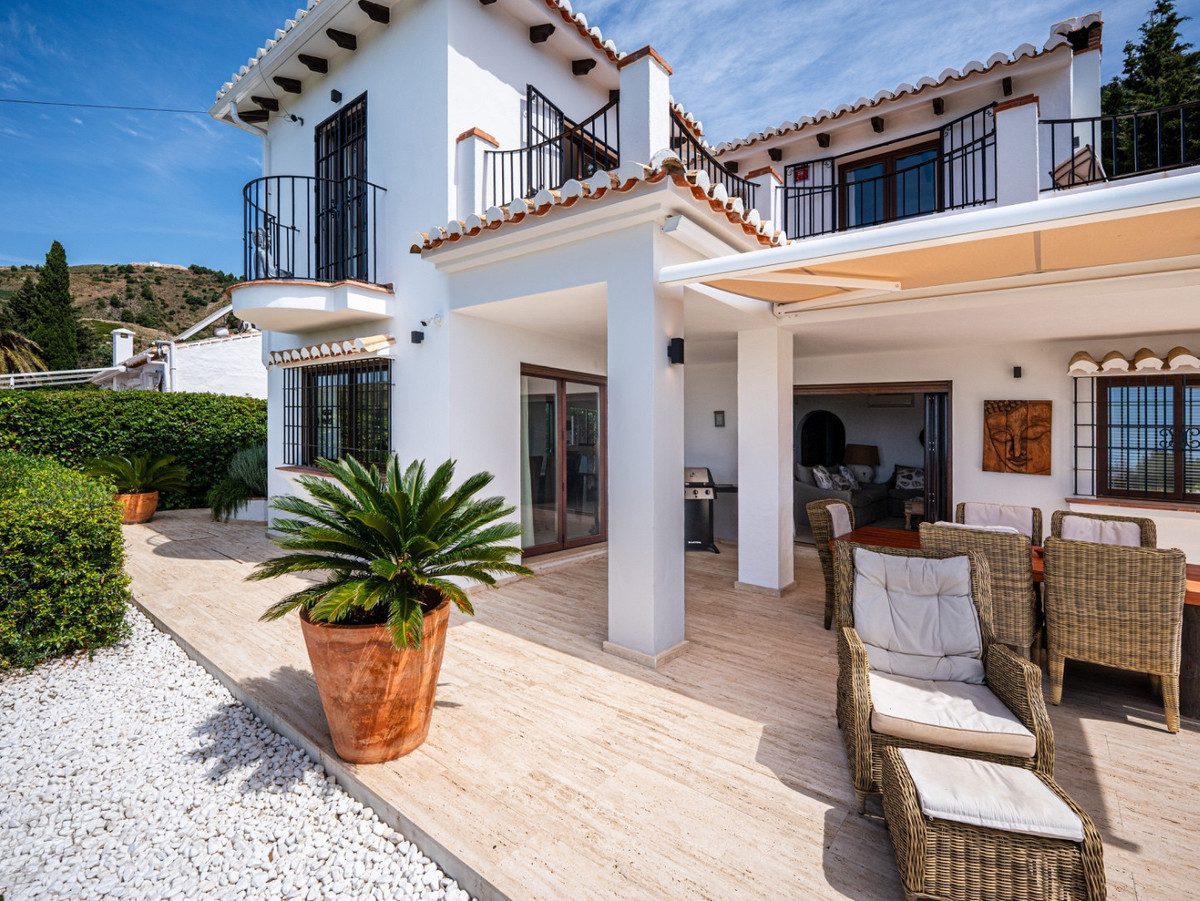 4 Bed Townhouse for sale in Mijas Costa Del Sol, Málaga, Spain