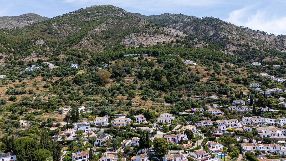 4 Bed Townhouse for sale in Mijas Costa Del Sol, Málaga, Spain