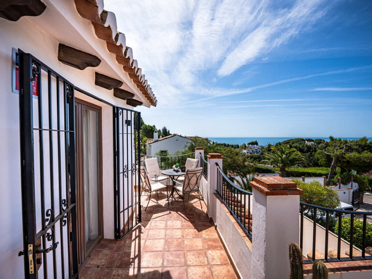 4 Bed Townhouse for sale in Mijas Costa Del Sol, Málaga, Spain