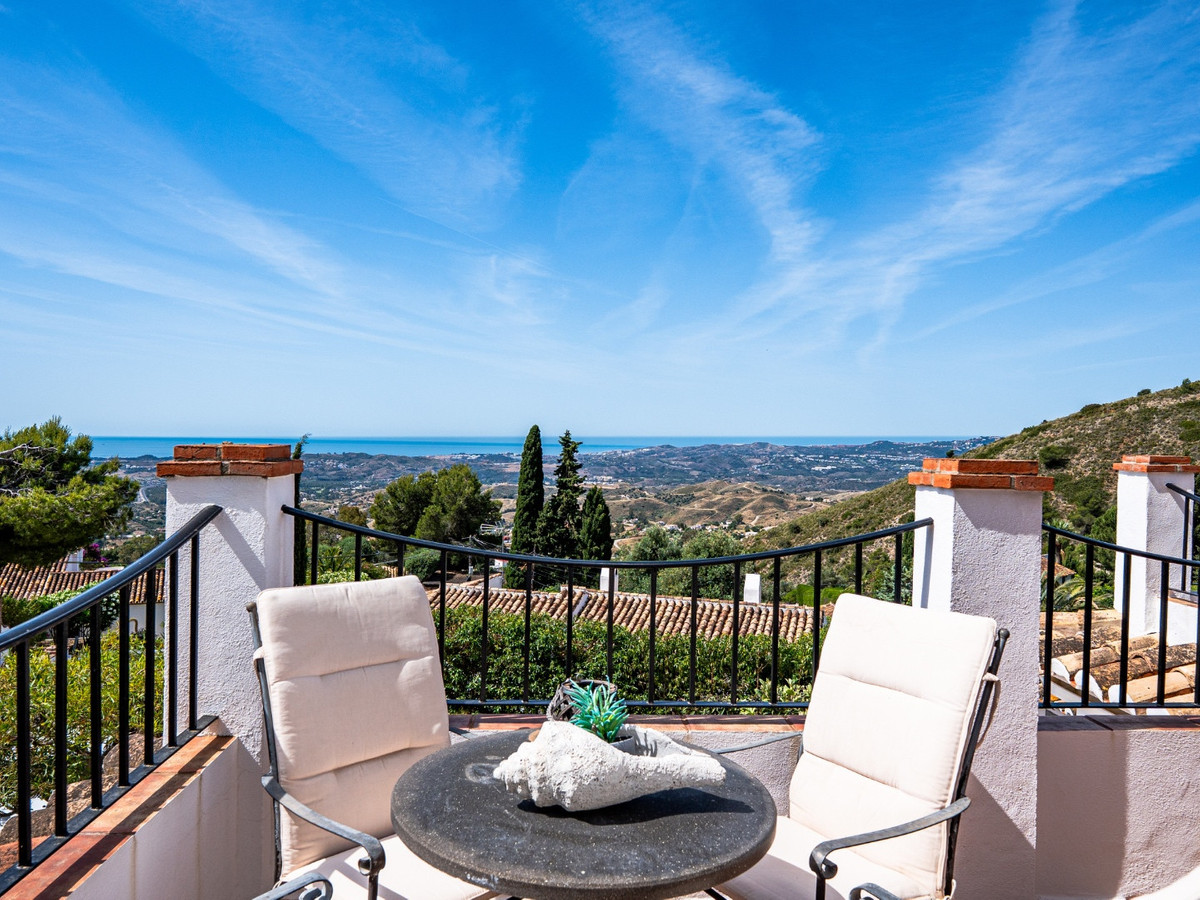 4 Bed Townhouse for sale in Mijas Costa Del Sol, Málaga, Spain
