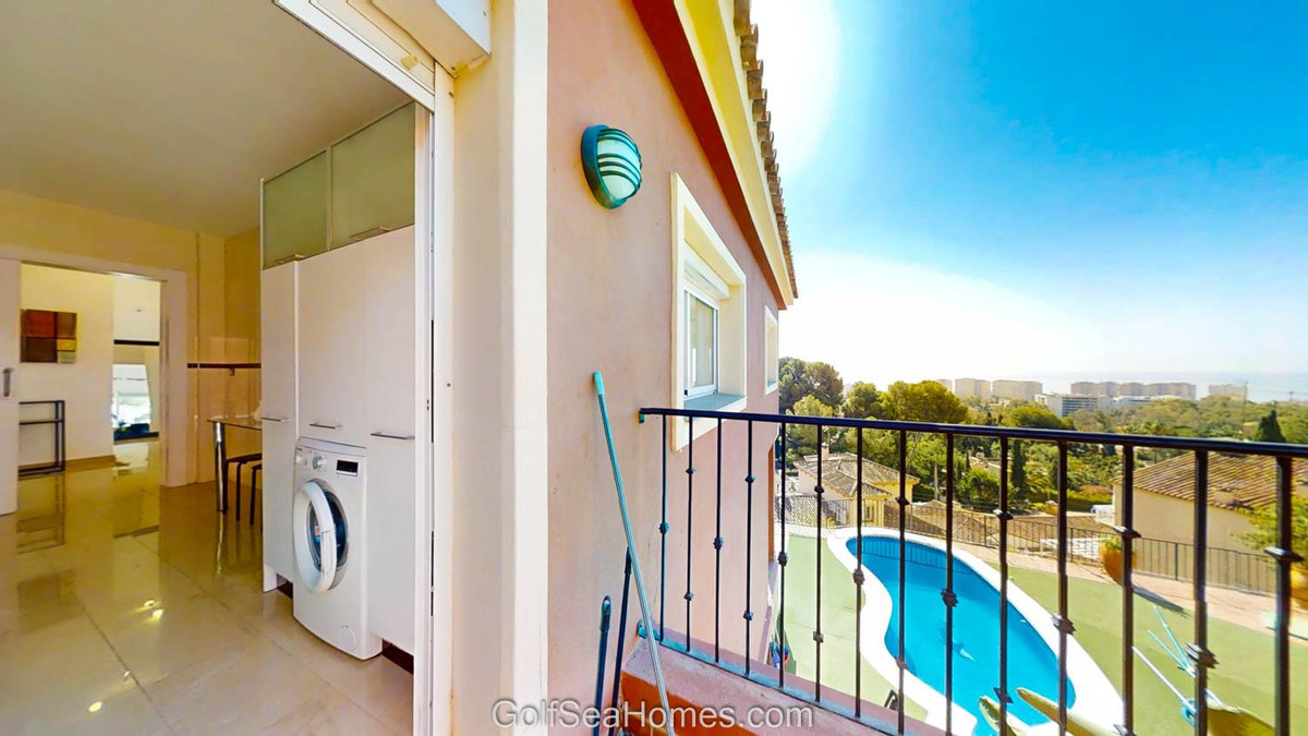 4 Bed Townhouse for sale in Torremolinos Costa Del Sol, Málaga, Spain