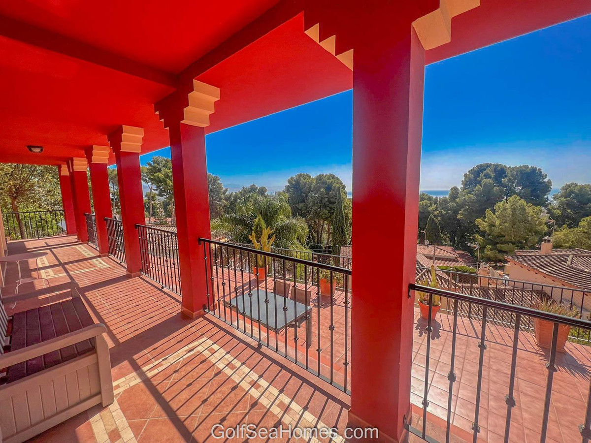 4 Bed Townhouse for sale in Torremolinos Costa Del Sol, Málaga, Spain