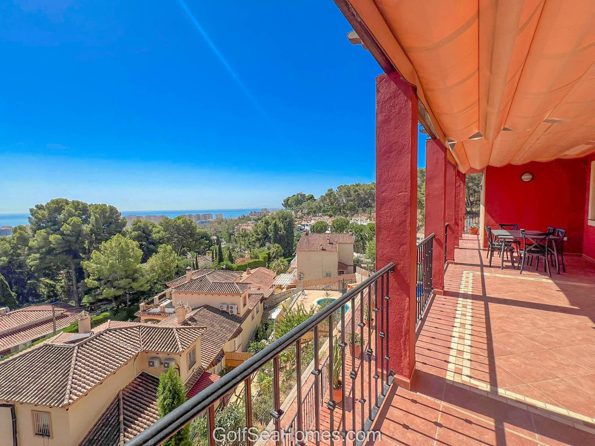 4 Bed Townhouse for sale in Torremolinos Costa Del Sol, Málaga, Spain