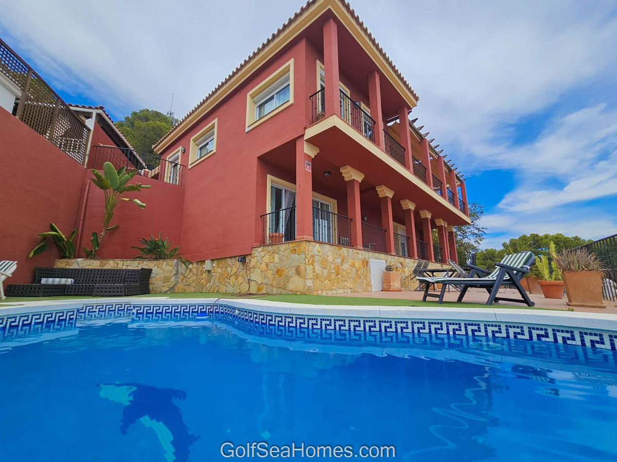 4 Bed Townhouse for sale in Torremolinos Costa Del Sol, Málaga, Spain