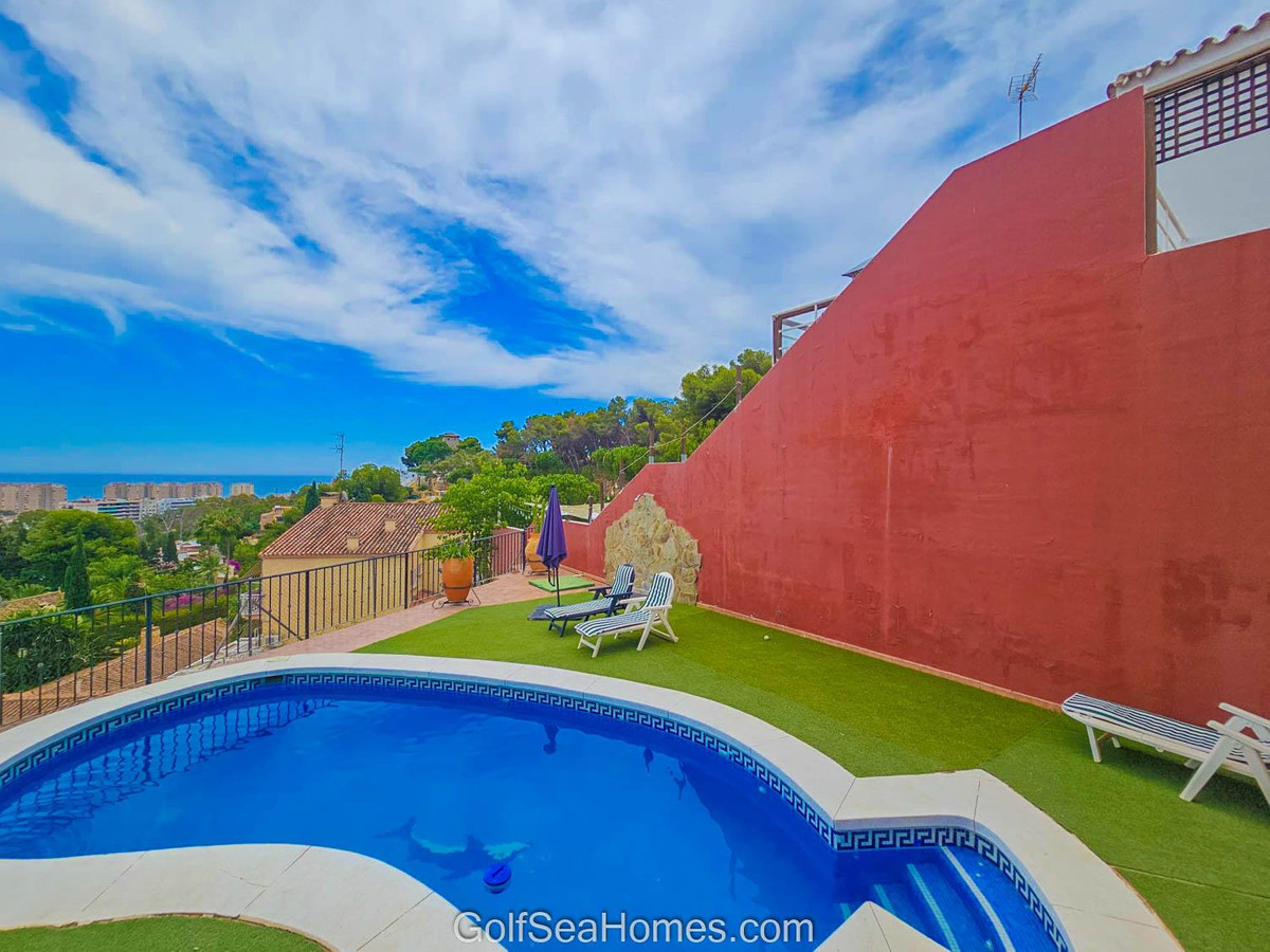 4 Bed Townhouse for sale in Torremolinos Costa Del Sol, Málaga, Spain