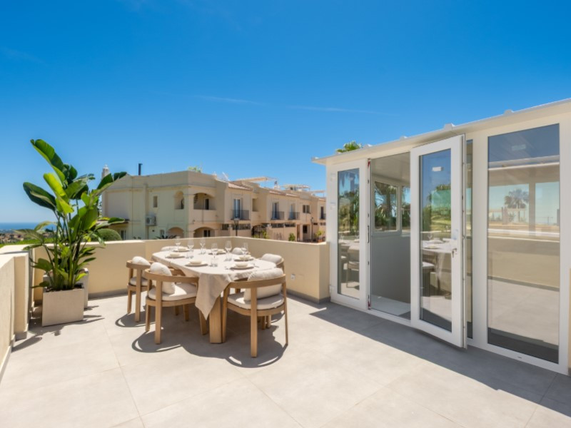 3 Bed Apartment for sale in La Quinta Costa Del Sol, Málaga, Spain