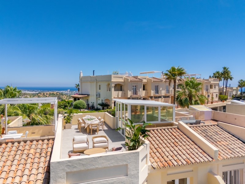 3 Bed Apartment for sale in La Quinta Costa Del Sol, Málaga, Spain