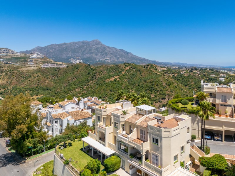 3 Bed Apartment for sale in La Quinta Costa Del Sol, Málaga, Spain