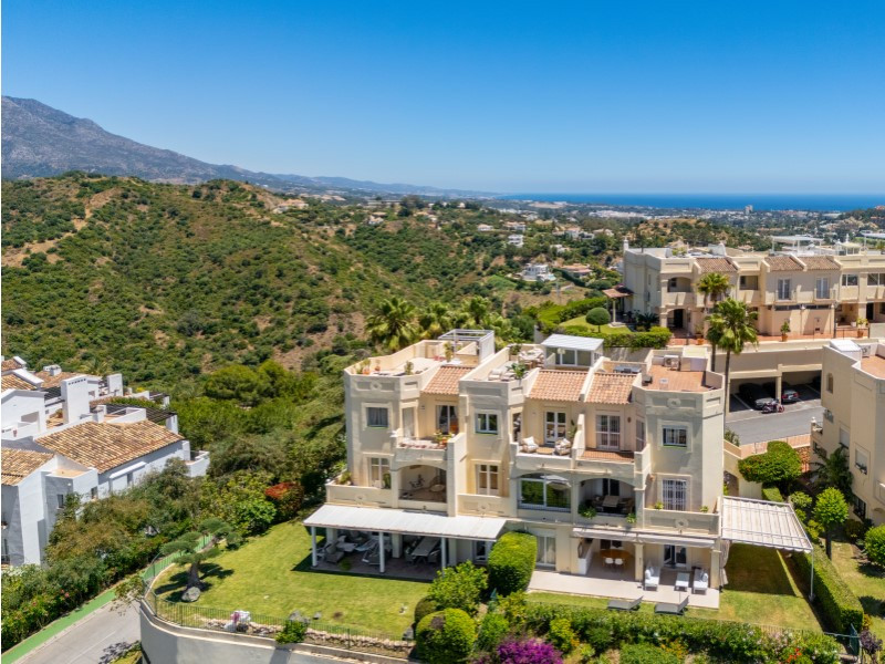 3 Bed Apartment for sale in La Quinta Costa Del Sol, Málaga, Spain