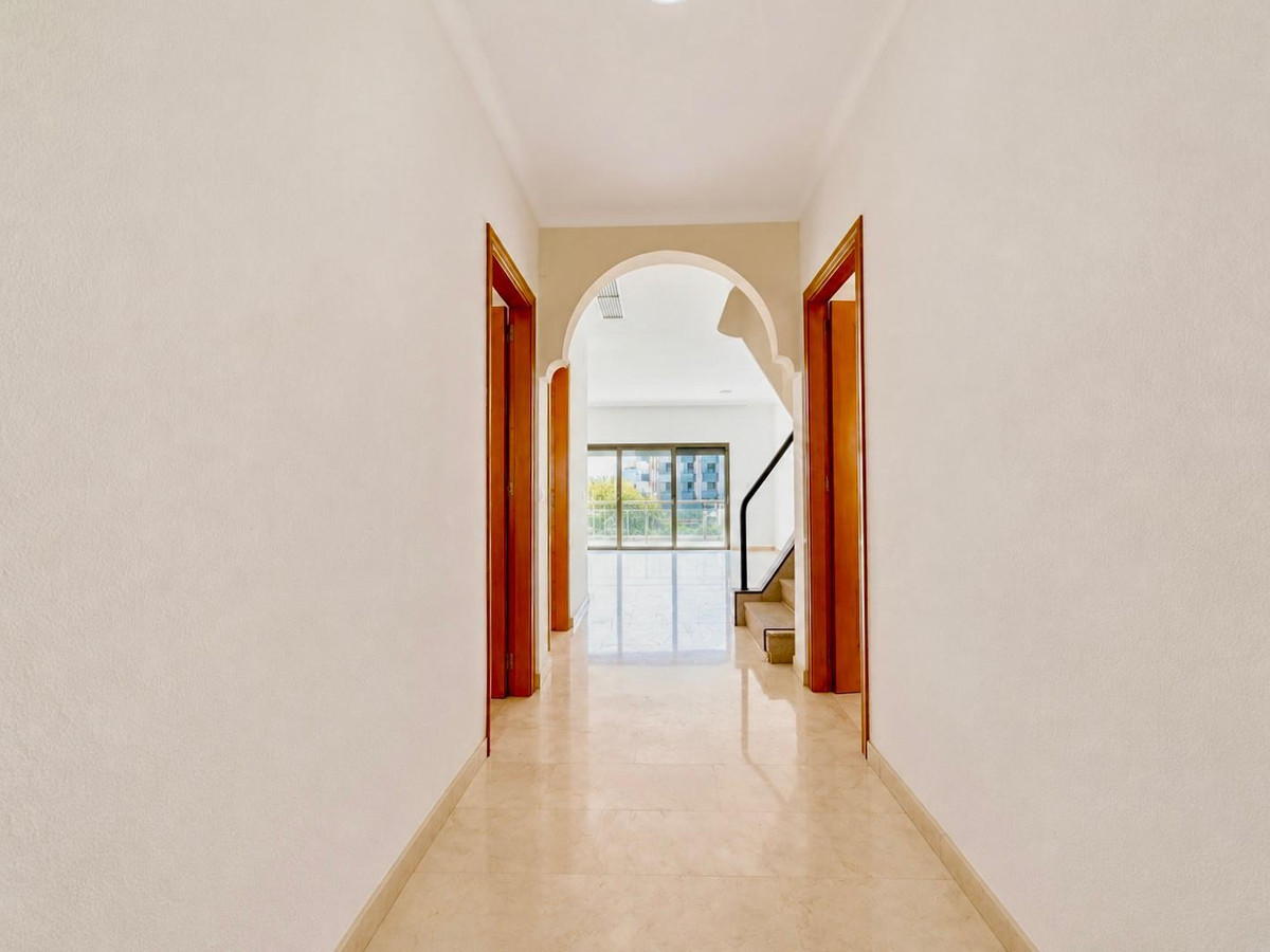 4 Bed Apartment for sale in Torremolinos Costa Del Sol, Málaga, Spain