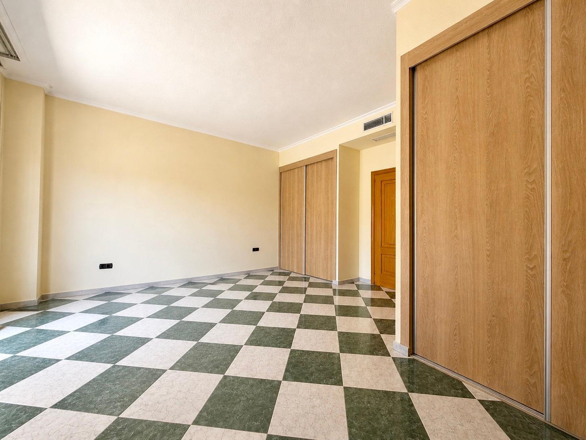 4 Bed Apartment for sale in Torremolinos Costa Del Sol, Málaga, Spain
