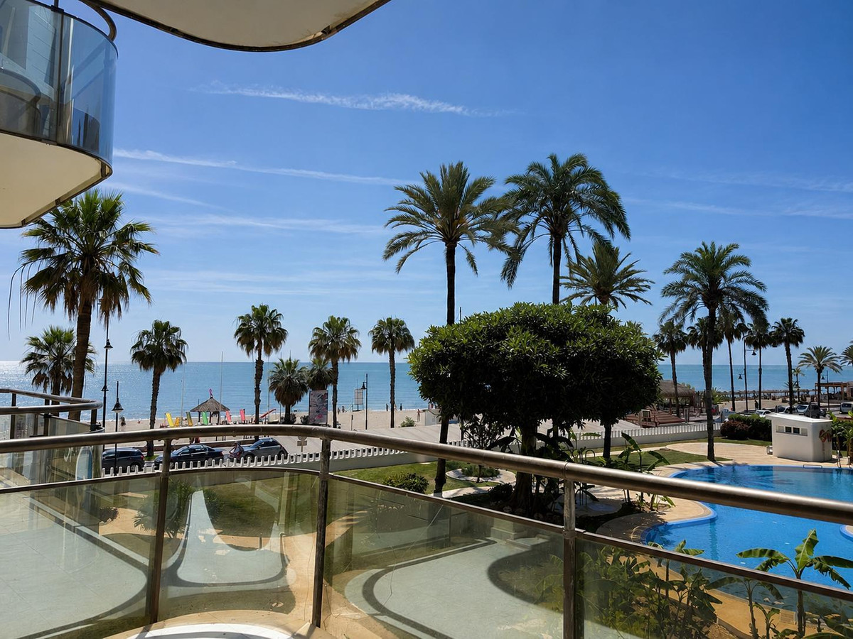 4 Bed Apartment for sale in Torremolinos Costa Del Sol, Málaga, Spain
