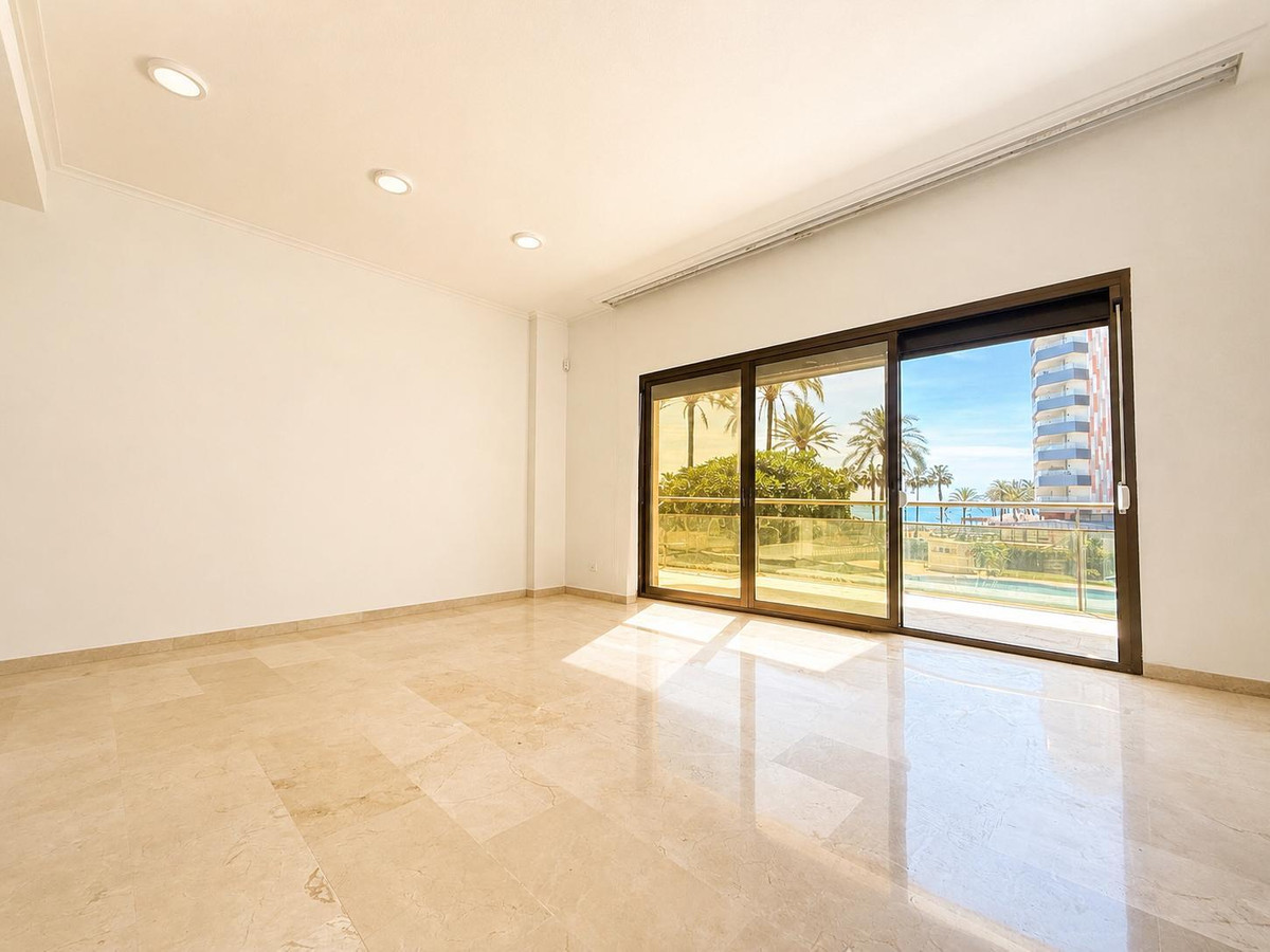 4 Bed Apartment for sale in Torremolinos Costa Del Sol, Málaga, Spain