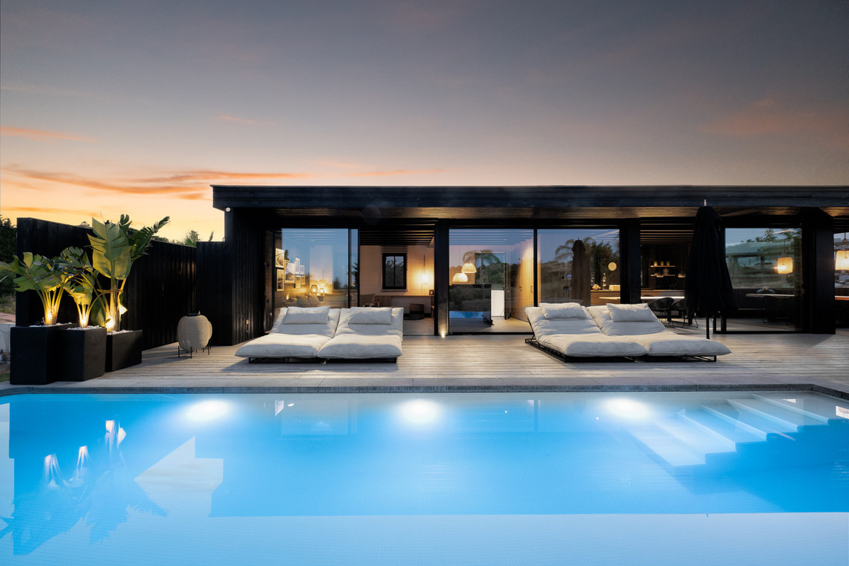 4 Bed Townhouse for sale in Valle Romano Costa Del Sol, Málaga, Spain