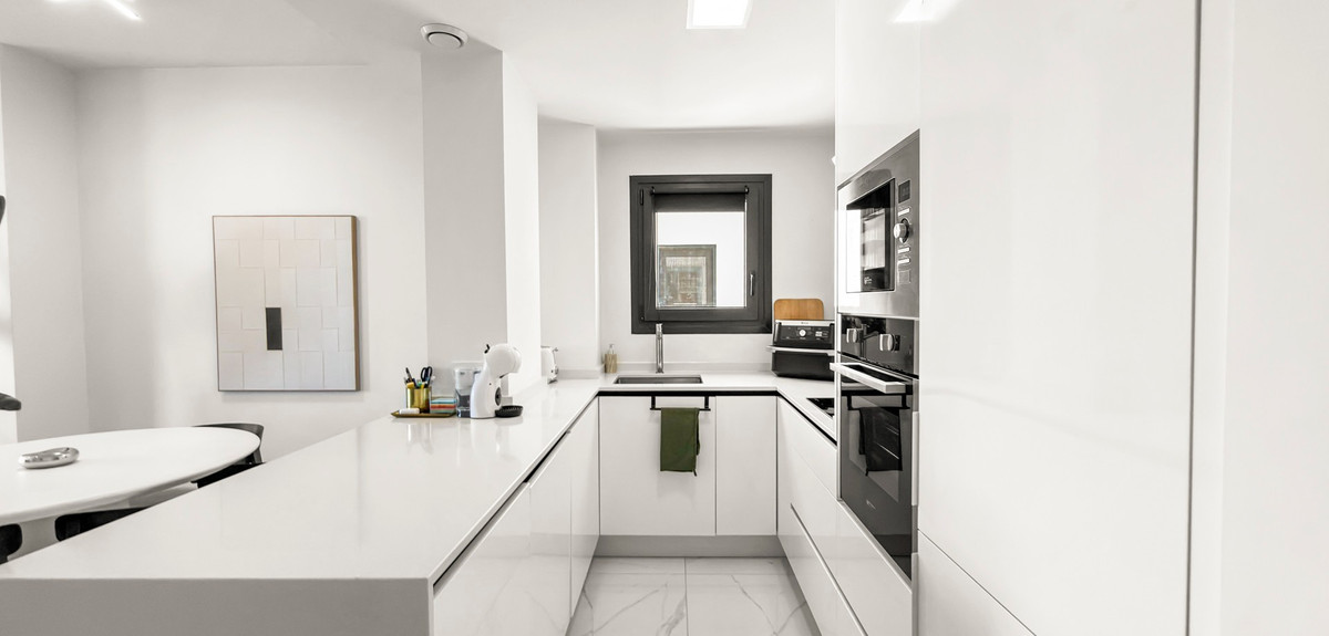 Se vende Apartamento en Planta Última de 2 dormitorios en Costa Blanca, Alicante, España
