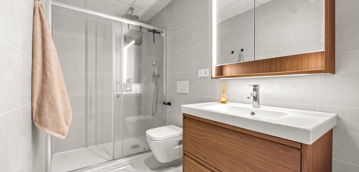 Se vende Apartamento en Planta Última de 2 dormitorios en Costa Blanca, Alicante, España