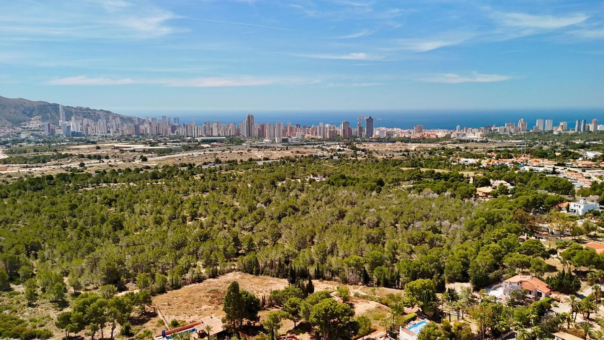 4 Bed Townhouse for sale in La Nucia Costa Blanca, Alicante, Spain