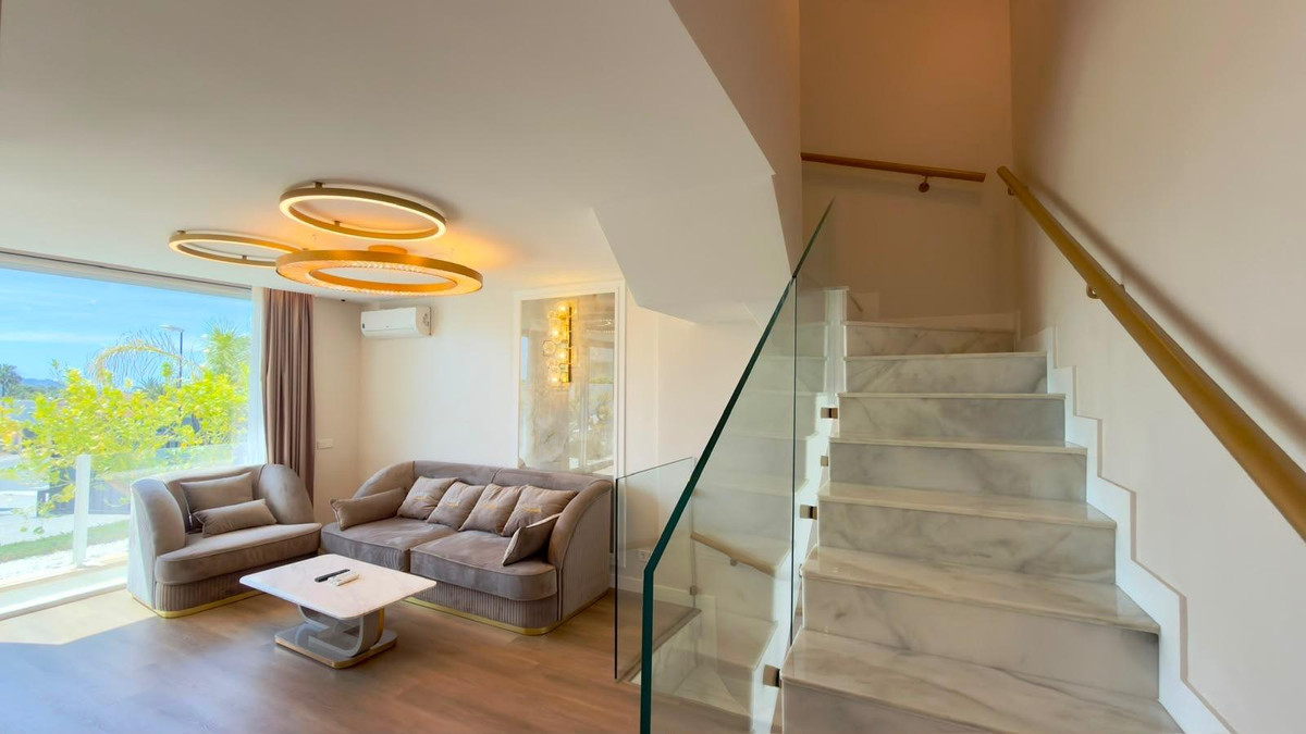 4 Bed Townhouse for sale in La Nucia Costa Blanca, Alicante, Spain