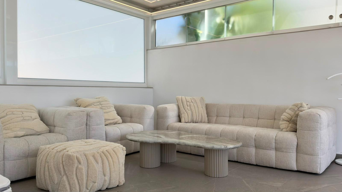 4 Bed Townhouse for sale in La Nucia Costa Blanca, Alicante, Spain