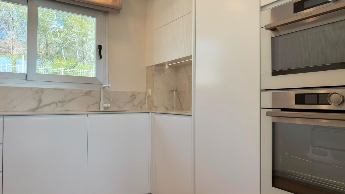 4 Bed Townhouse for sale in La Nucia Costa Blanca, Alicante, Spain