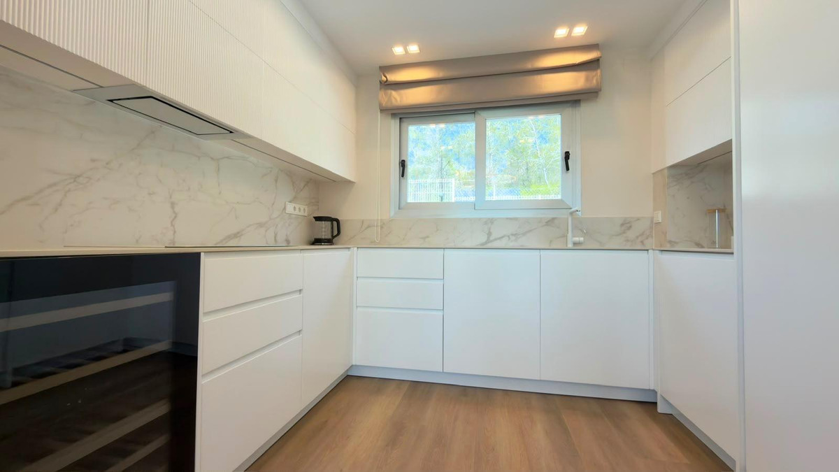4 Bed Townhouse for sale in La Nucia Costa Blanca, Alicante, Spain