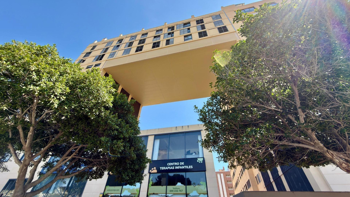 Se vende Apartamento Planta Media de 2 dormitorios en Costa Blanca, Alicante, España