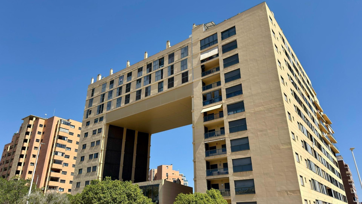 Se vende Apartamento Planta Media de 2 dormitorios en Costa Blanca, Alicante, España