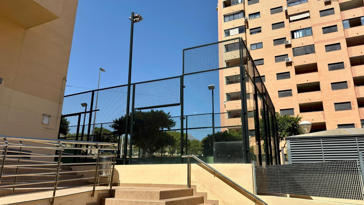 Se vende Apartamento Planta Media de 2 dormitorios en Costa Blanca, Alicante, España