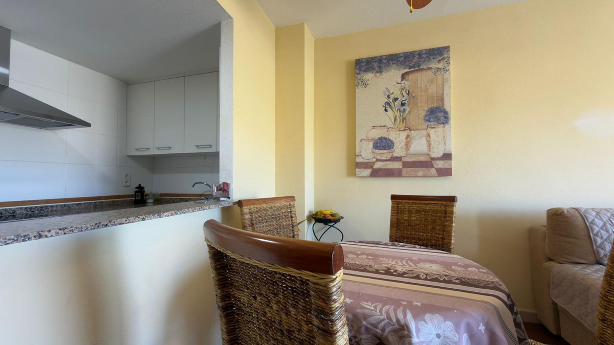 Se vende Apartamento Planta Media de 2 dormitorios en Costa Blanca, Alicante, España