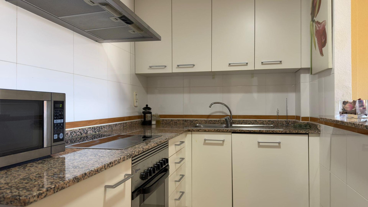 Se vende Apartamento Planta Media de 2 dormitorios en Costa Blanca, Alicante, España