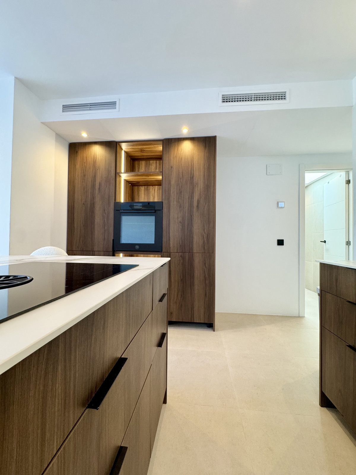 3 Bed Apartment for sale in La Quinta Costa Del Sol, Málaga, Spain
