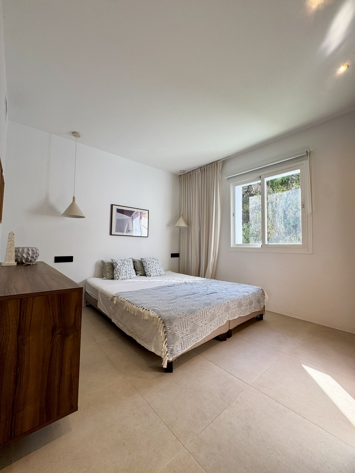 3 Bed Apartment for sale in La Quinta Costa Del Sol, Málaga, Spain