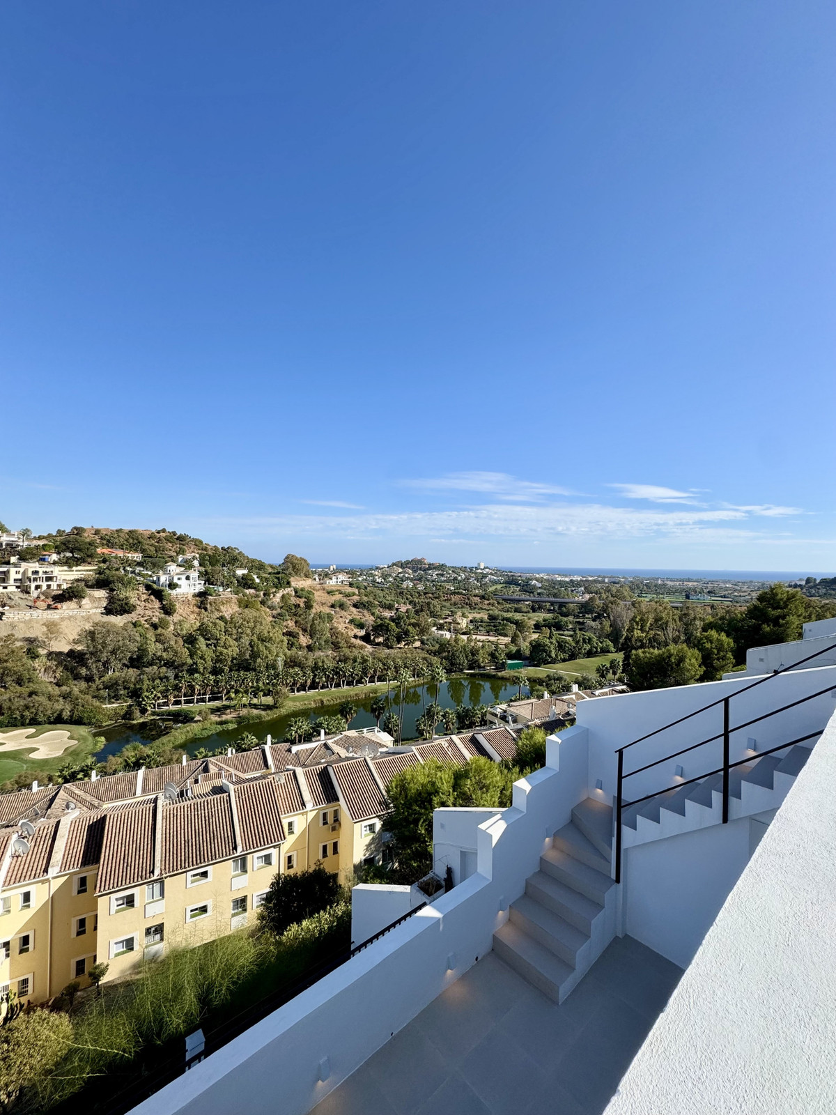 3 Bed Apartment for sale in La Quinta Costa Del Sol, Málaga, Spain