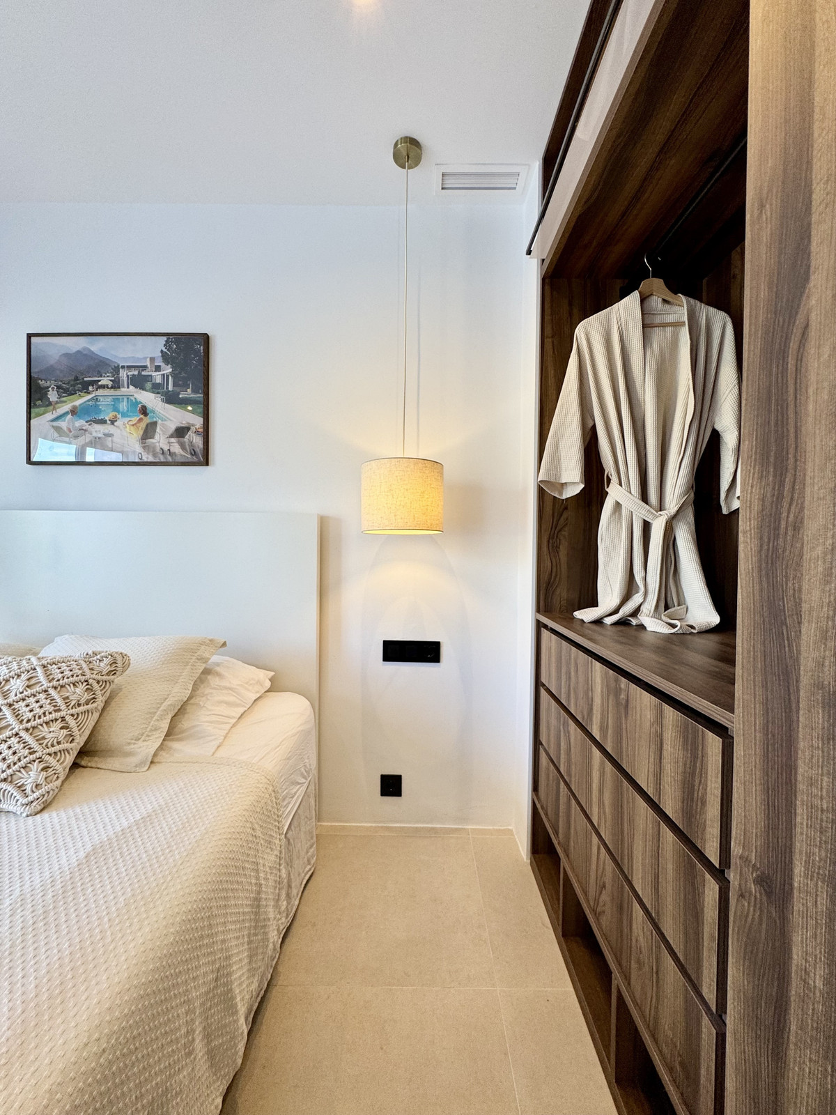3 Bed Apartment for sale in La Quinta Costa Del Sol, Málaga, Spain