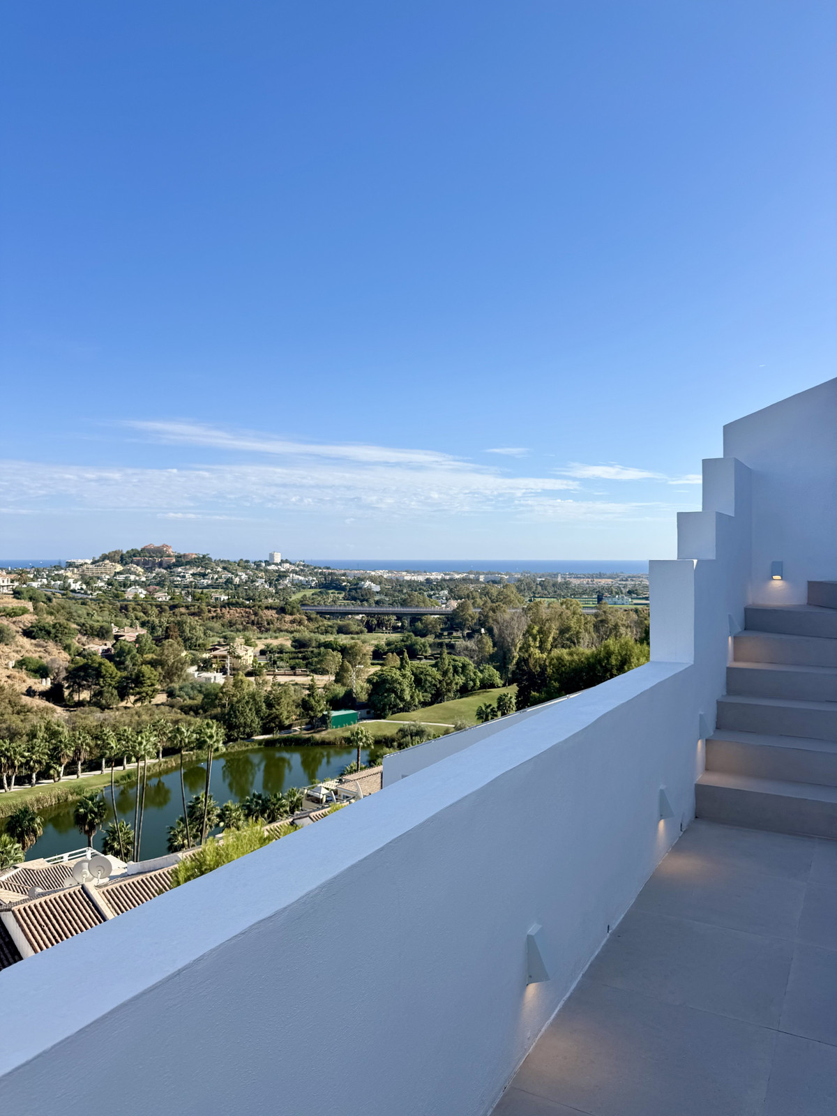 3 Bed Apartment for sale in La Quinta Costa Del Sol, Málaga, Spain