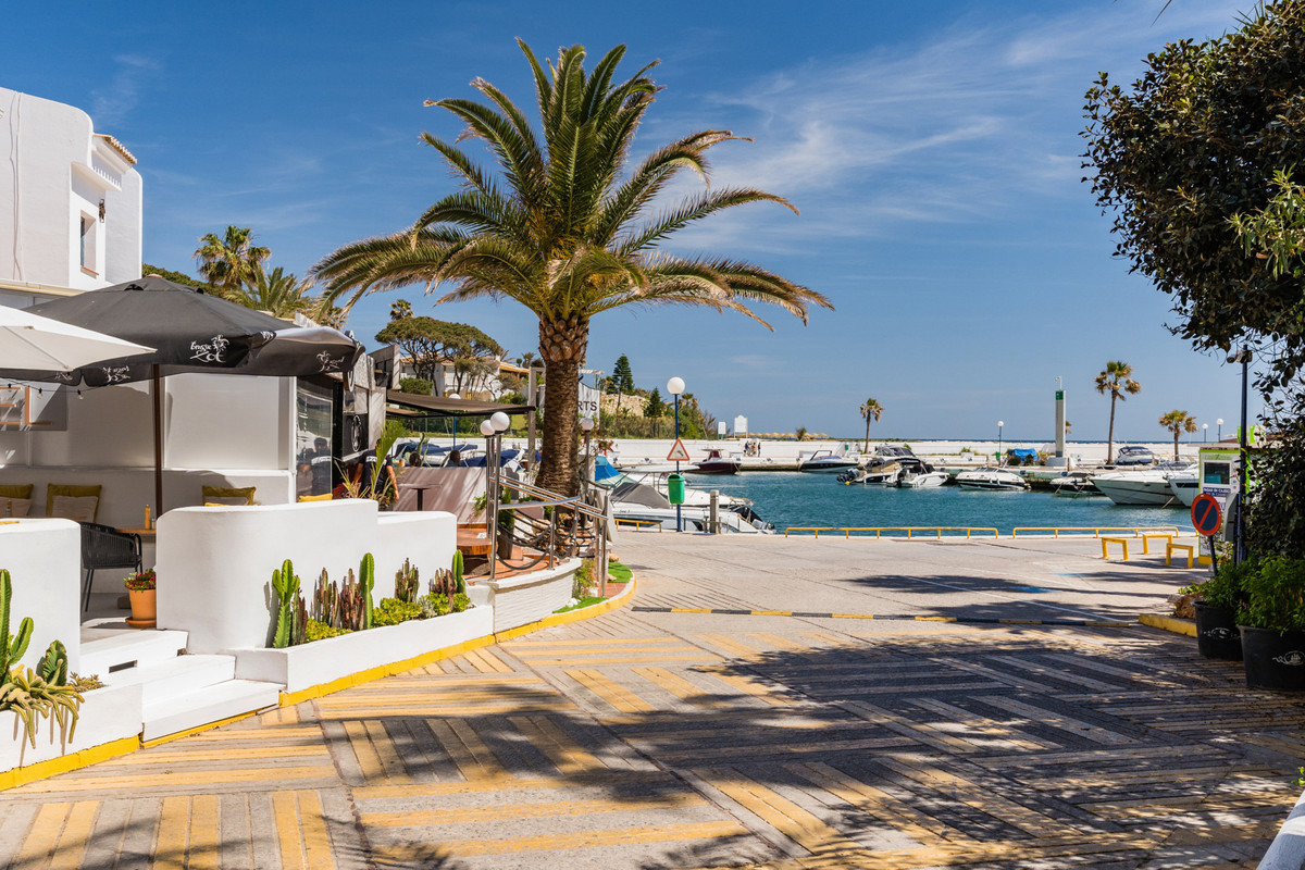 2 Bed Apartment for sale in Puerto De Cabopino Costa Del Sol, Málaga, Spain